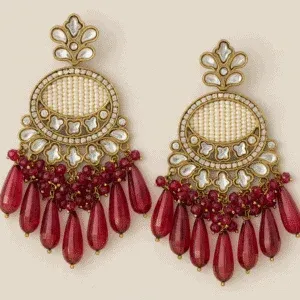 Indyjskie etniczne kolczyki online Innisai Purple z perłami i fioletowymi kryształkami